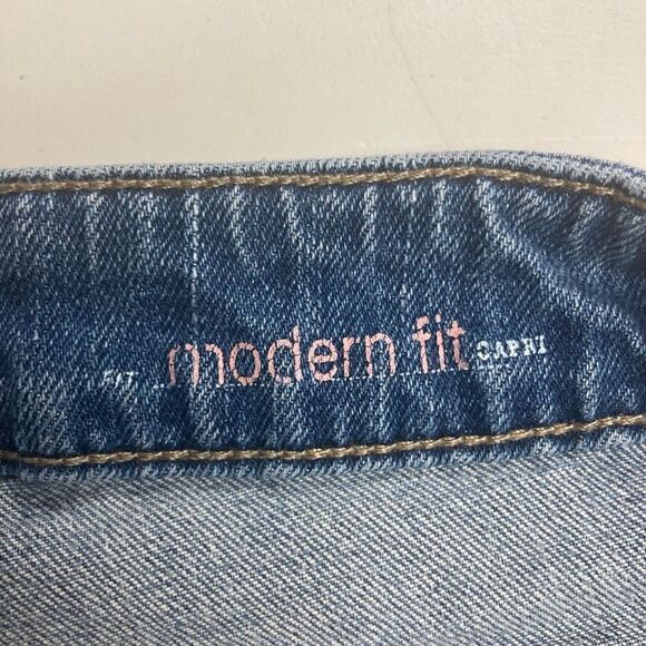 SONOMA Women’s Jeans Size 12 Blue Modern Fit Cropped Inseam 26” Distressed - Picture 7 of 12